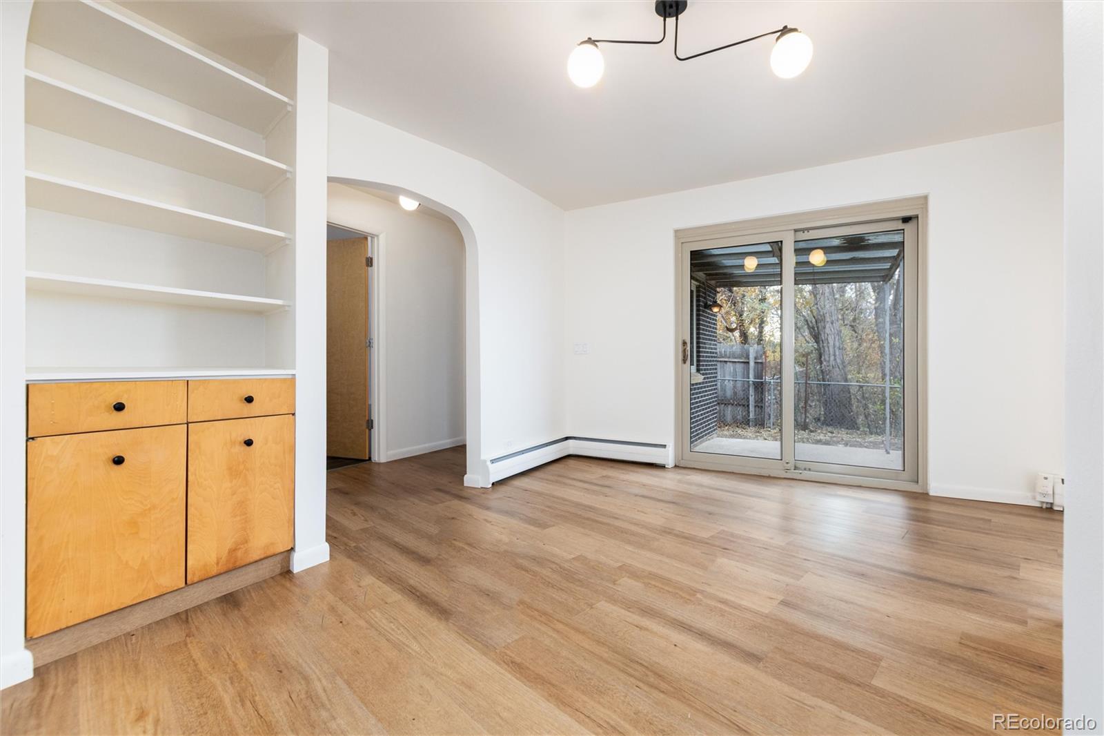 1150 W Stanford Drive