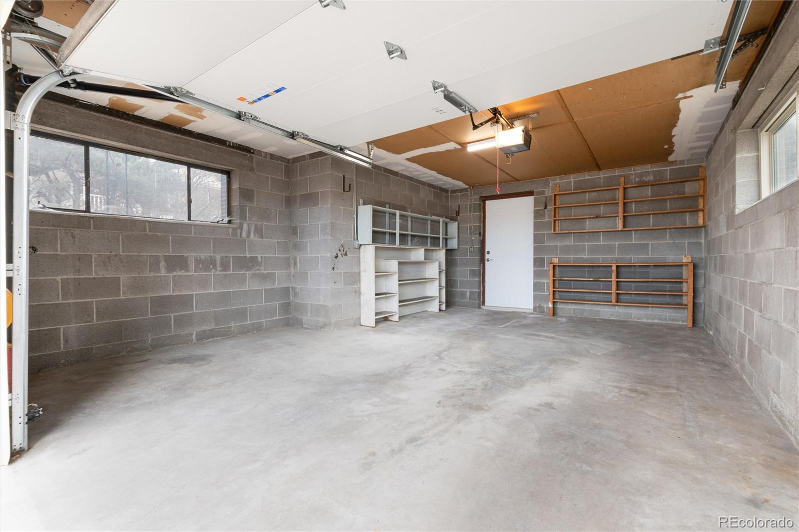 1150 W Stanford Drive