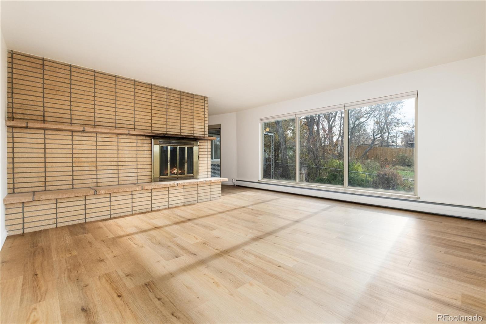 1150 W Stanford Drive