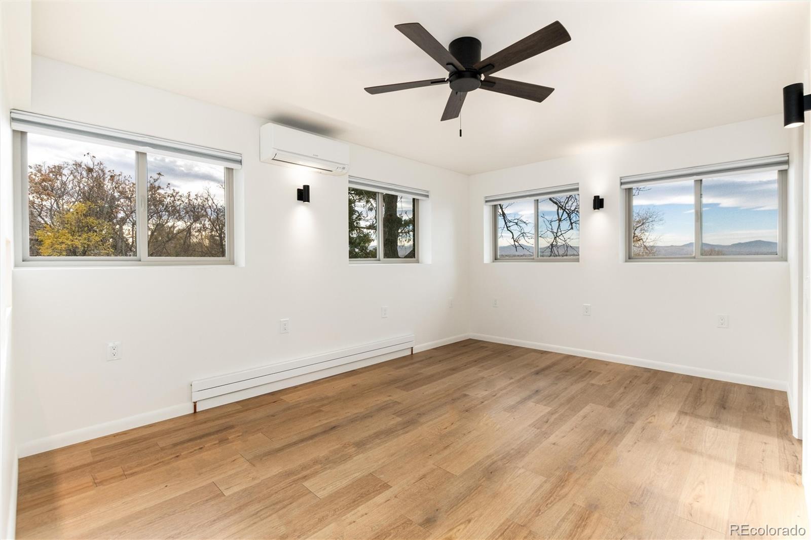 1150 W Stanford Drive