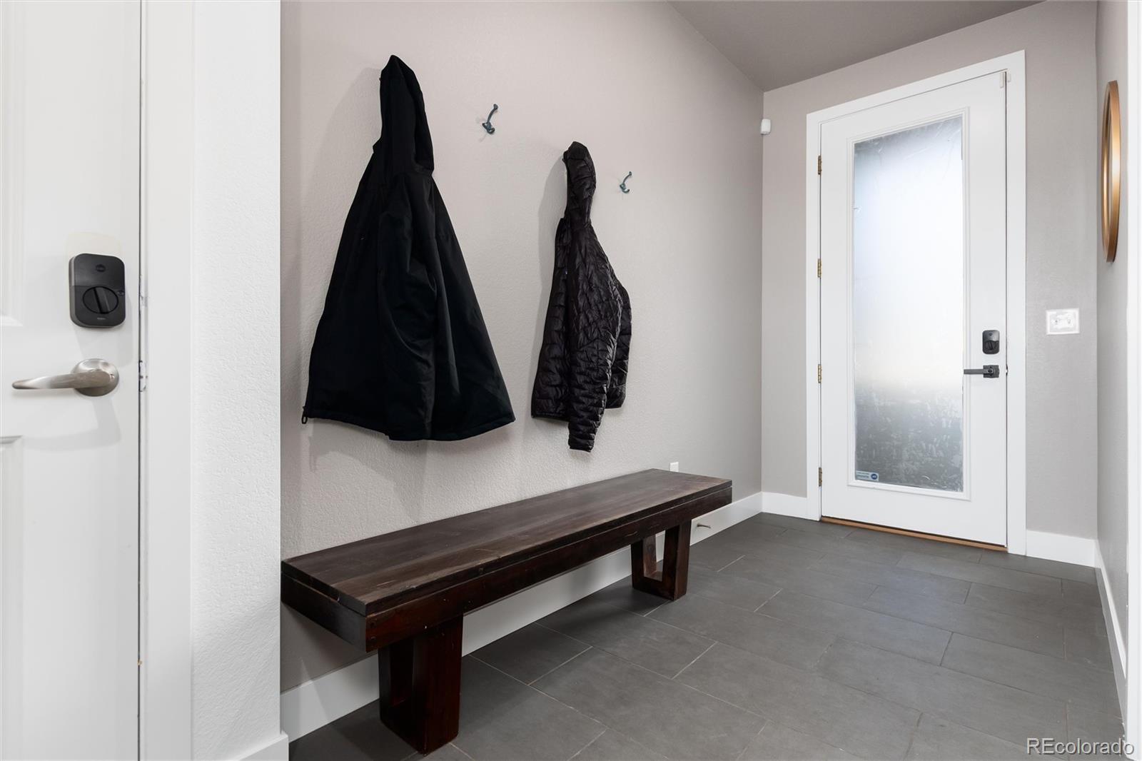 1733 Grove Street Unit: 4