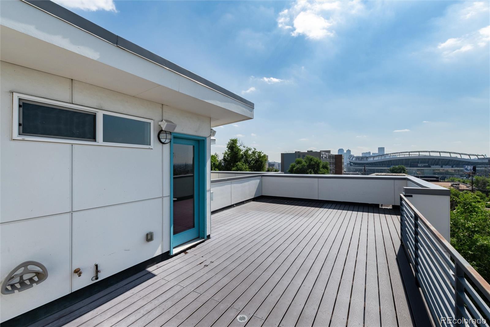 1733 Grove Street Unit: 4