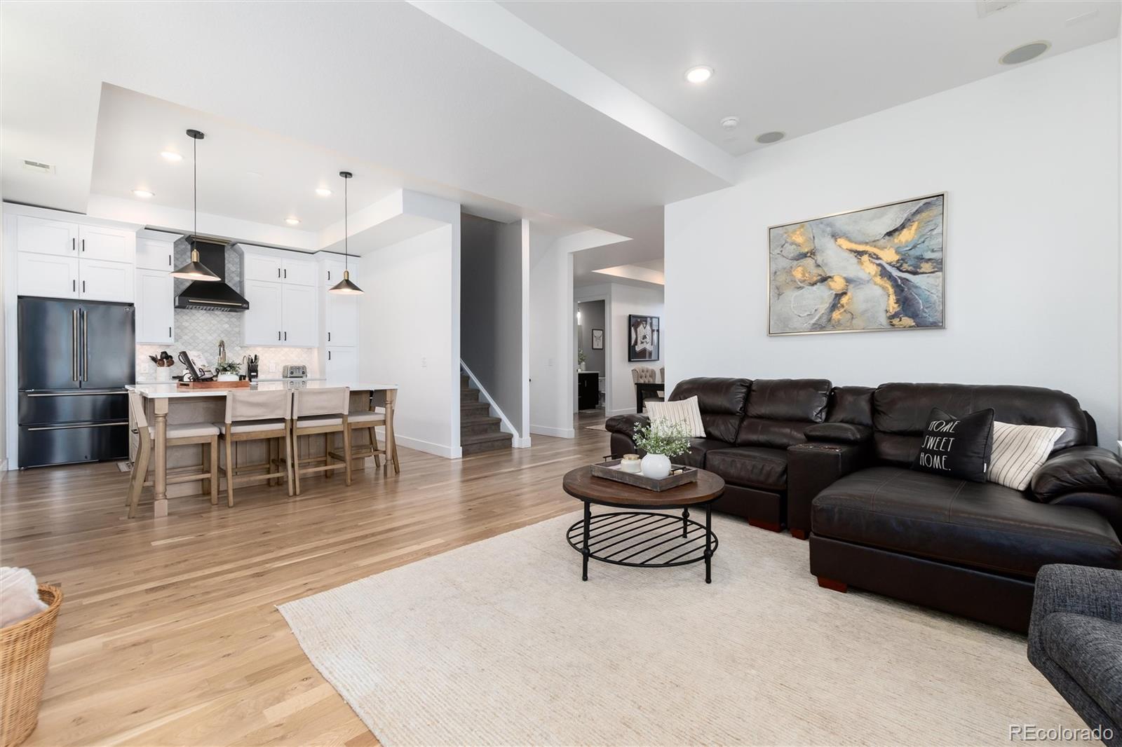 1733 Grove Street Unit: 4