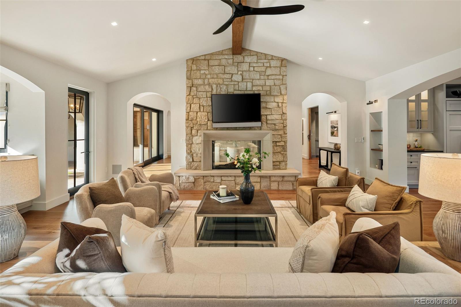 2821 E Cedar Avenue Unit: 18