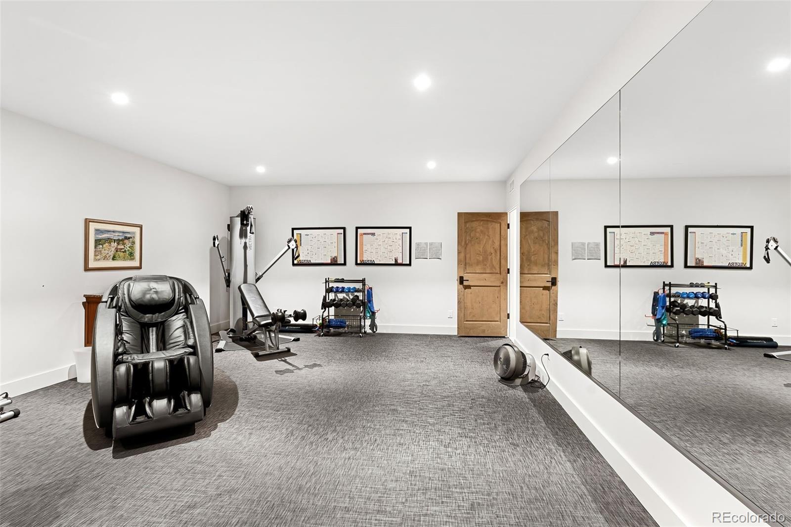 2821 E Cedar Avenue Unit: 18