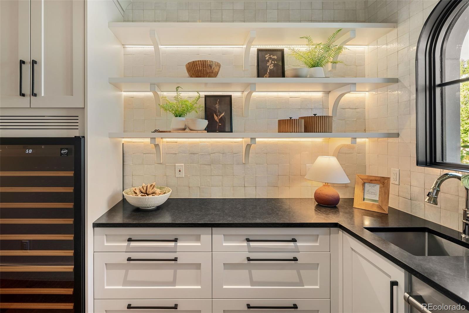 2821 E Cedar Avenue Unit: 18