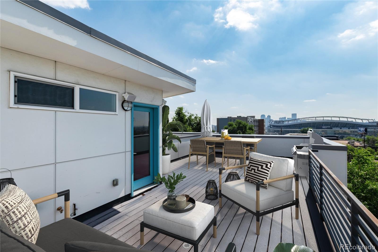 1733 Grove Street Unit: 4