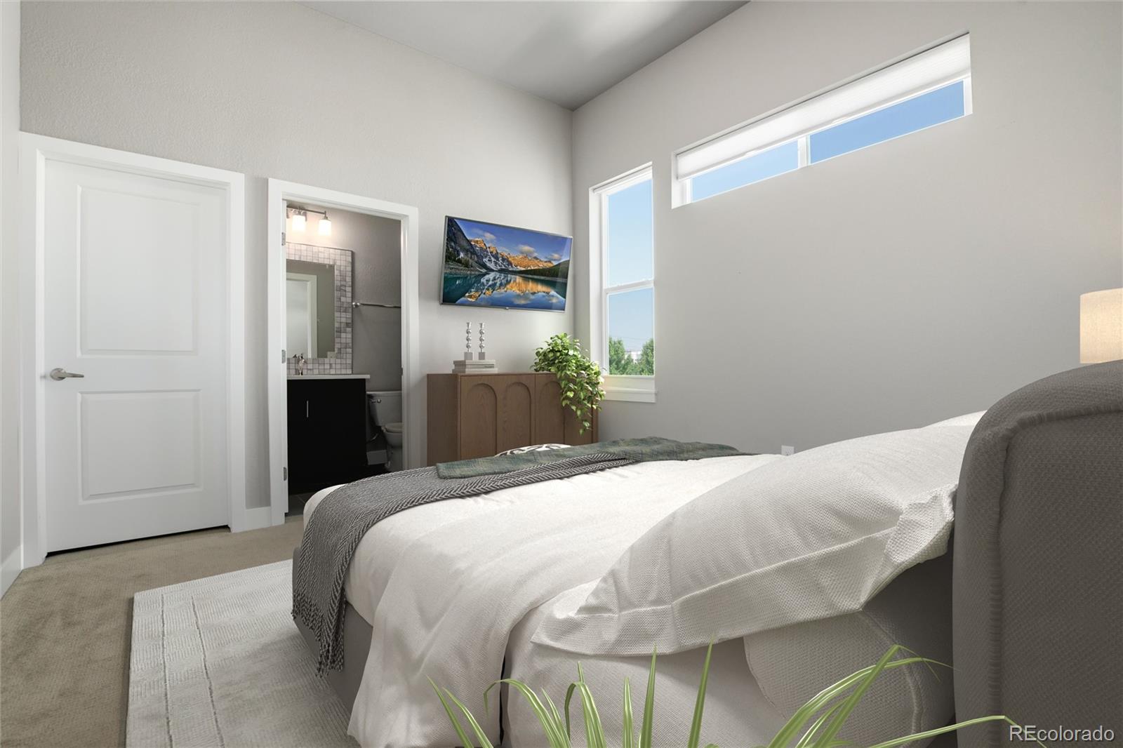 1733 Grove Street Unit: 4