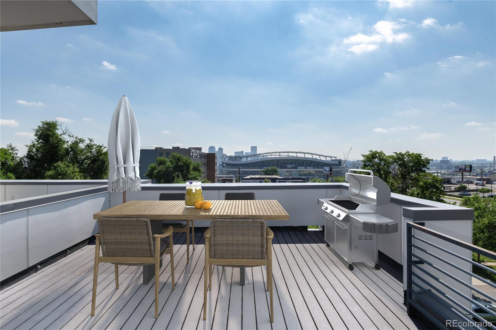 1733 Grove Street Unit: 4