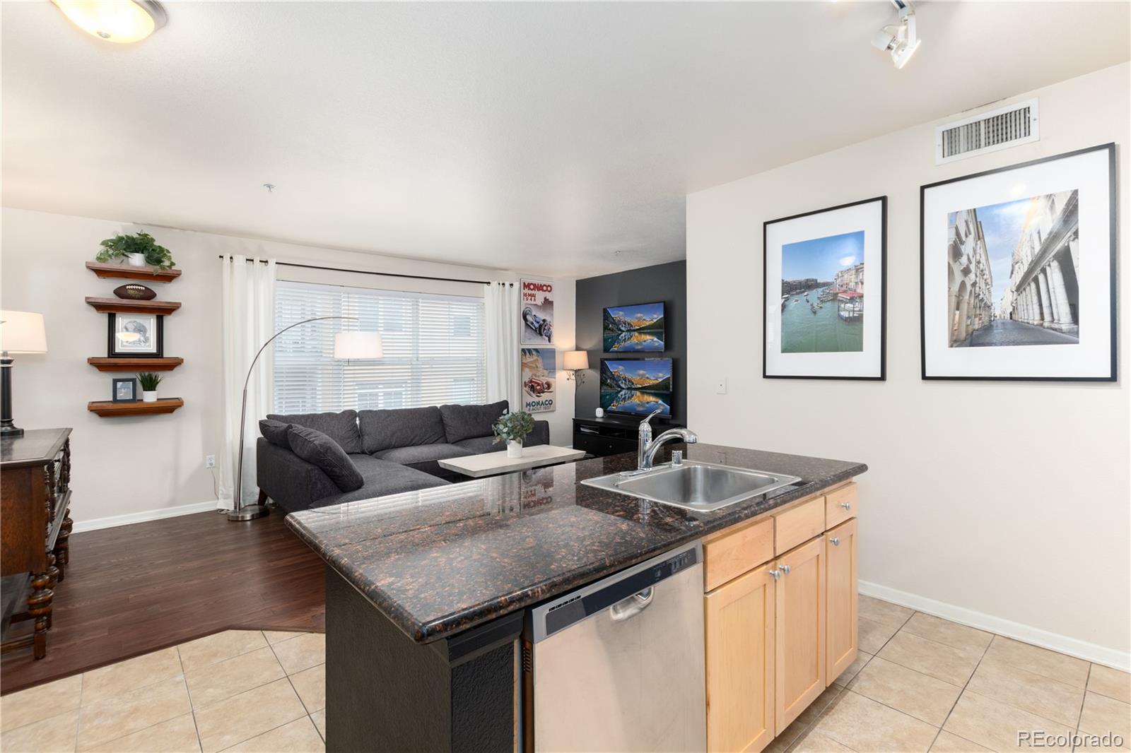 1623 Saint Paul Street Unit: 301