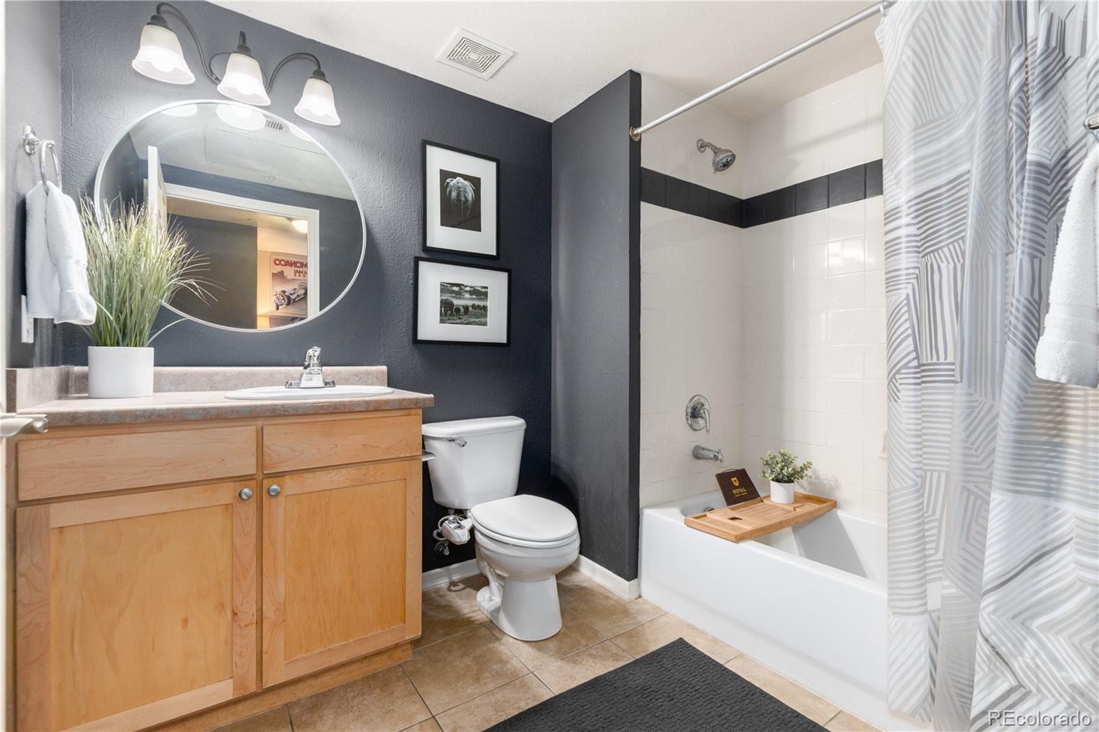 1623 Saint Paul Street Unit: 301