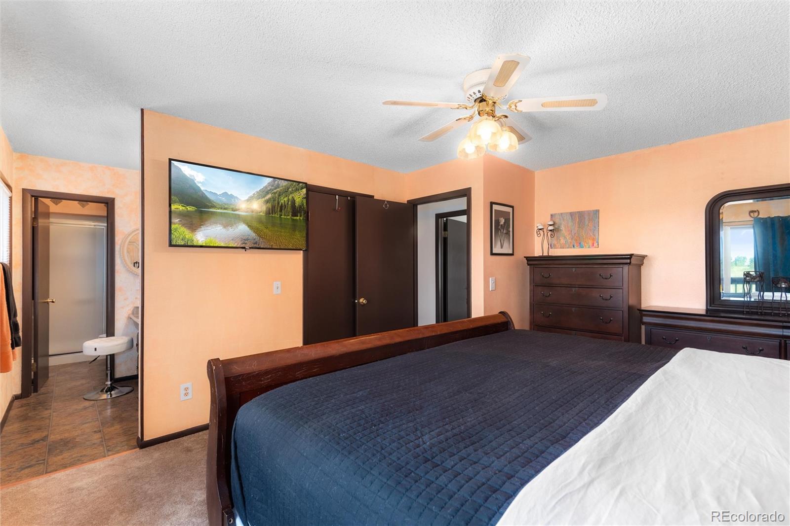 10996 N Solar Drive