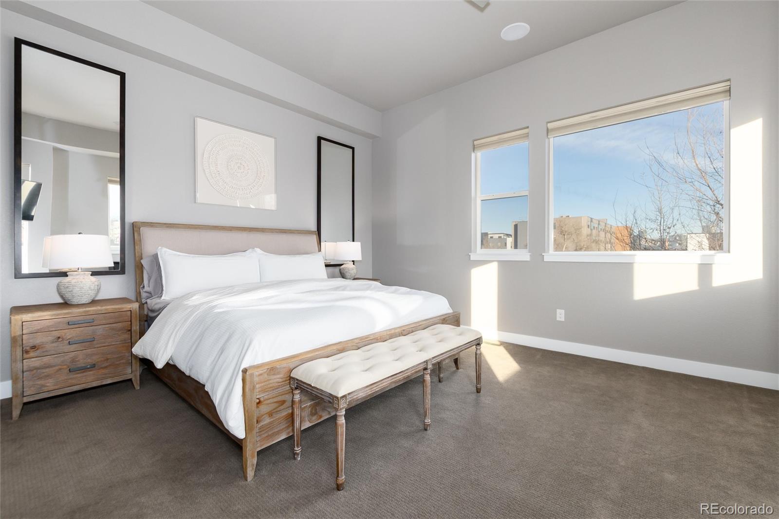 1733 Grove Street Unit: 4