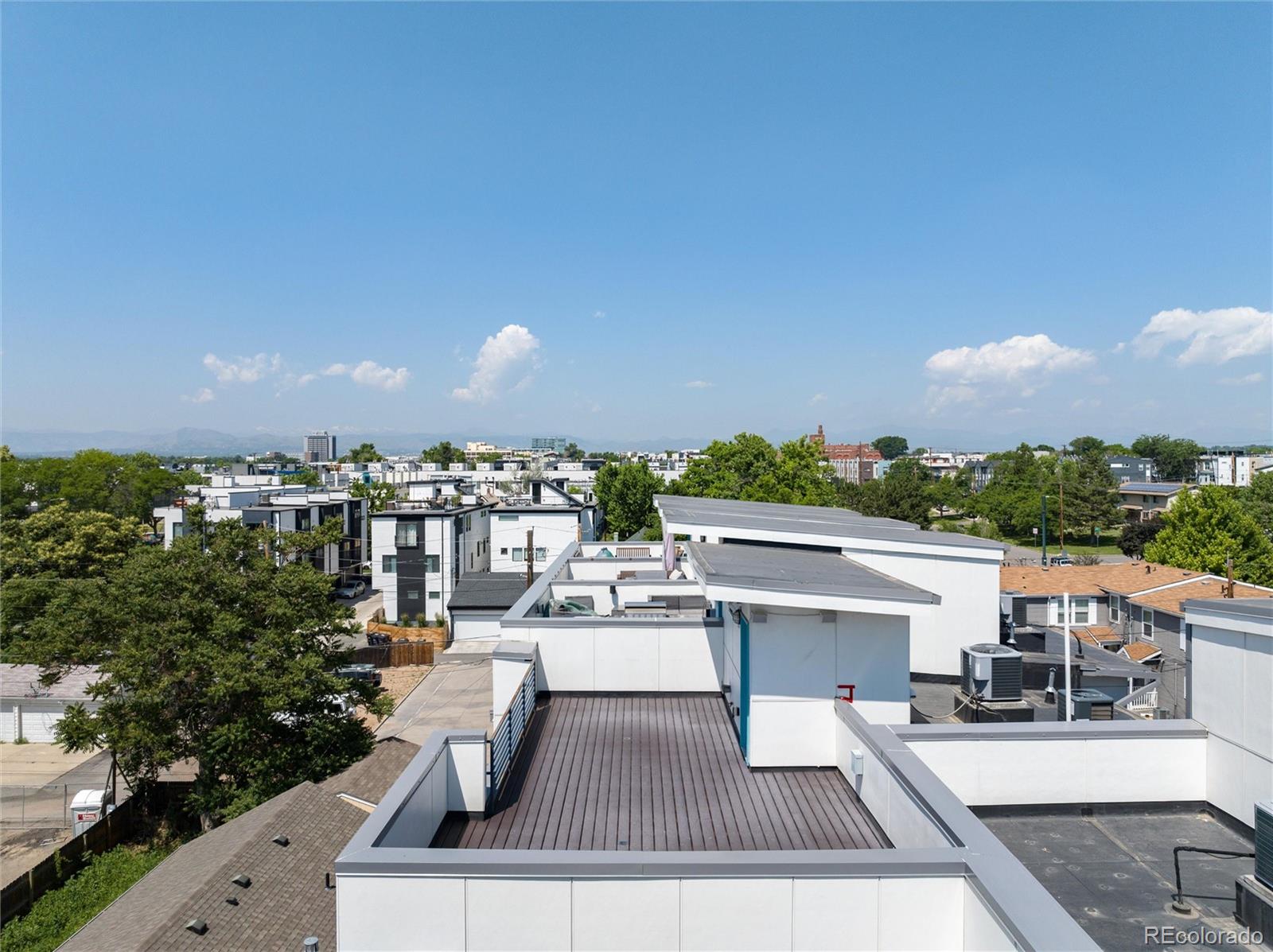 1733 Grove Street Unit: 4