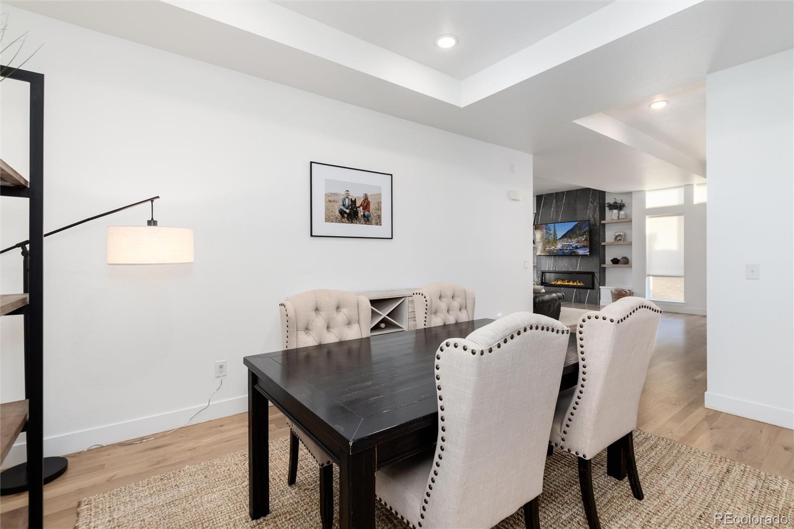 1733 Grove Street Unit: 4