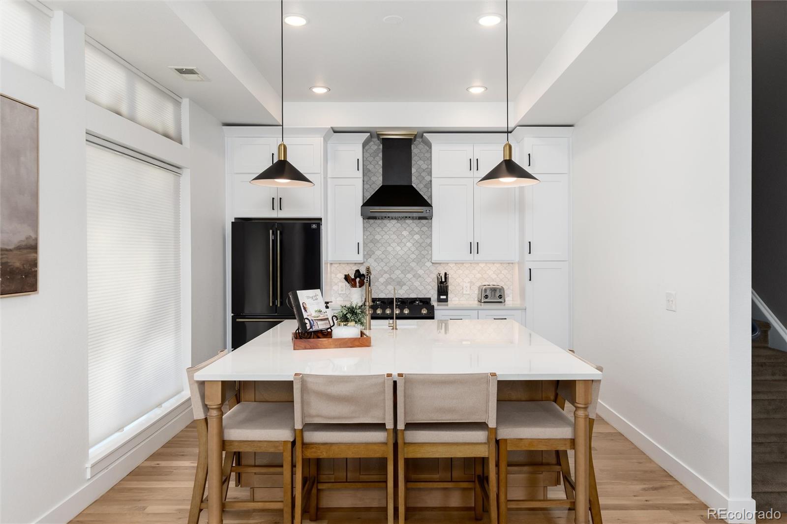 1733 Grove Street Unit: 4