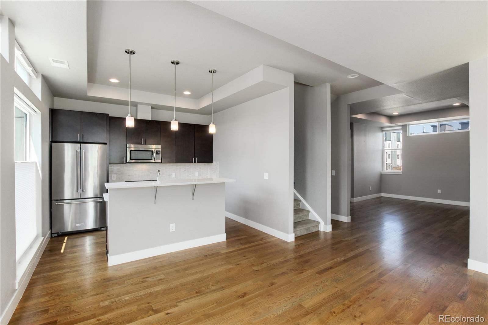 1733 Grove Street Unit: 4