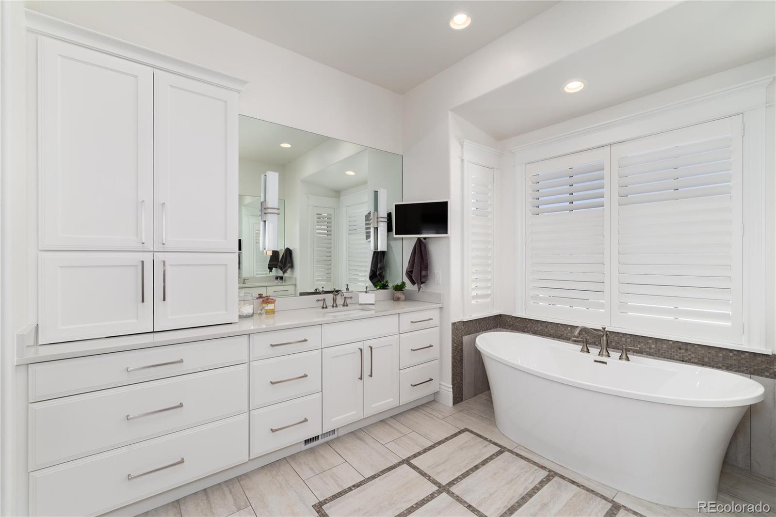 8310 Raphael Lane