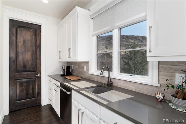 8310 Raphael Lane