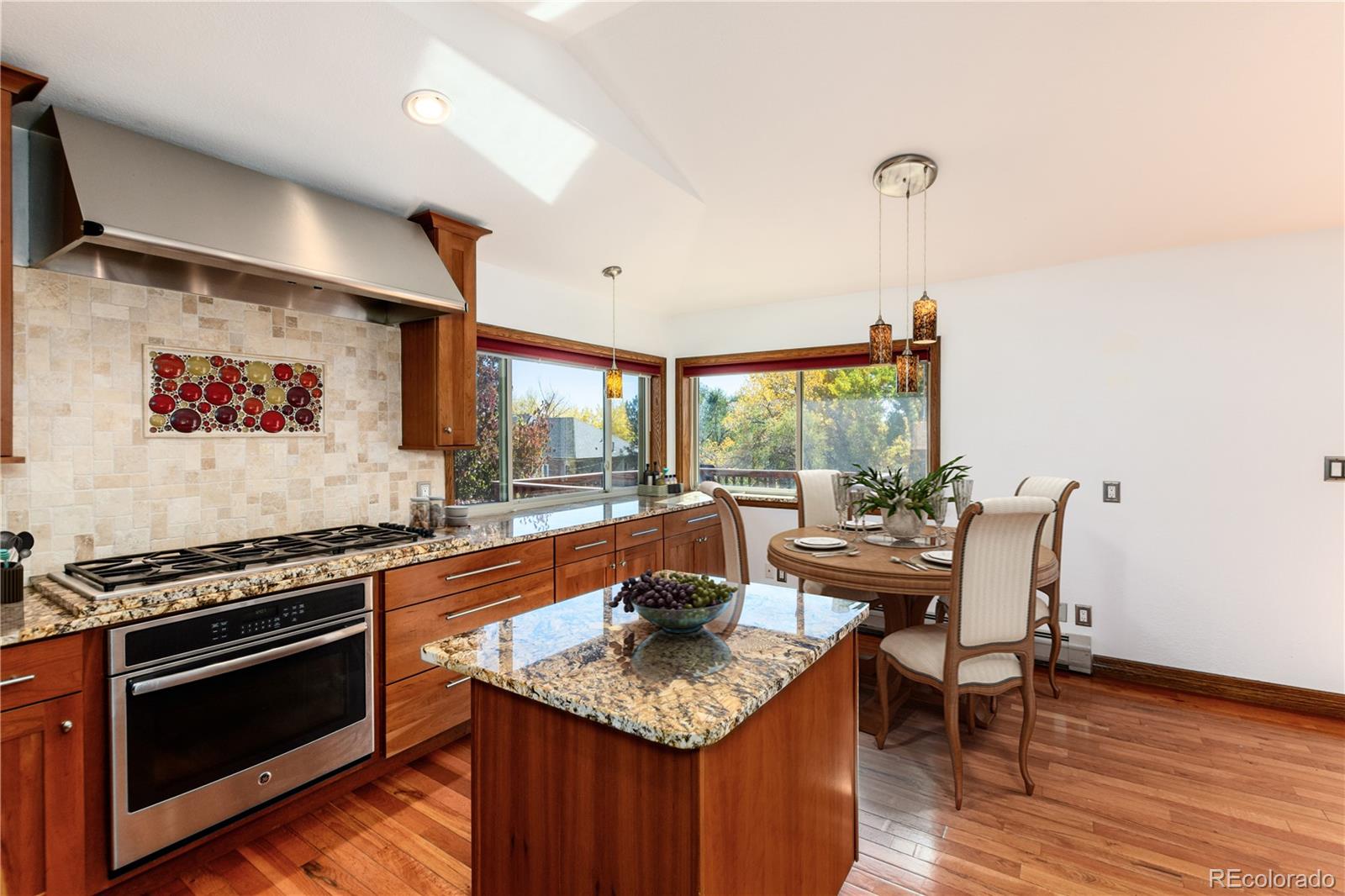 7809 S Dudley Street