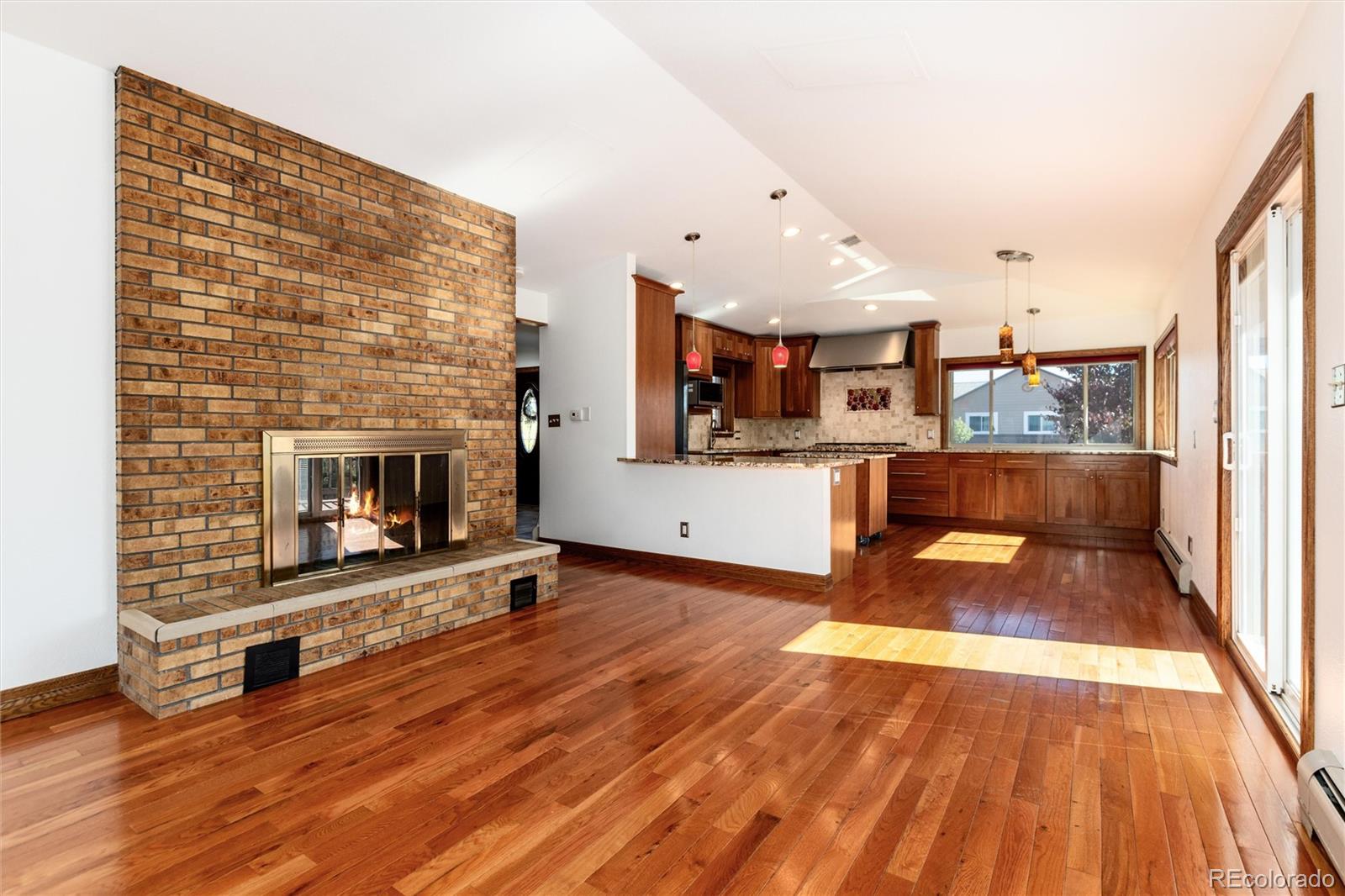 7809 S Dudley Street