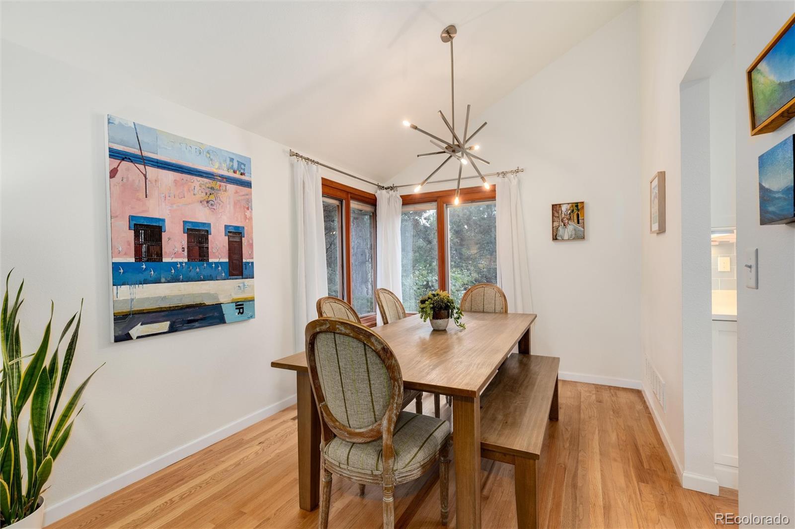6 Tecoma Circle
