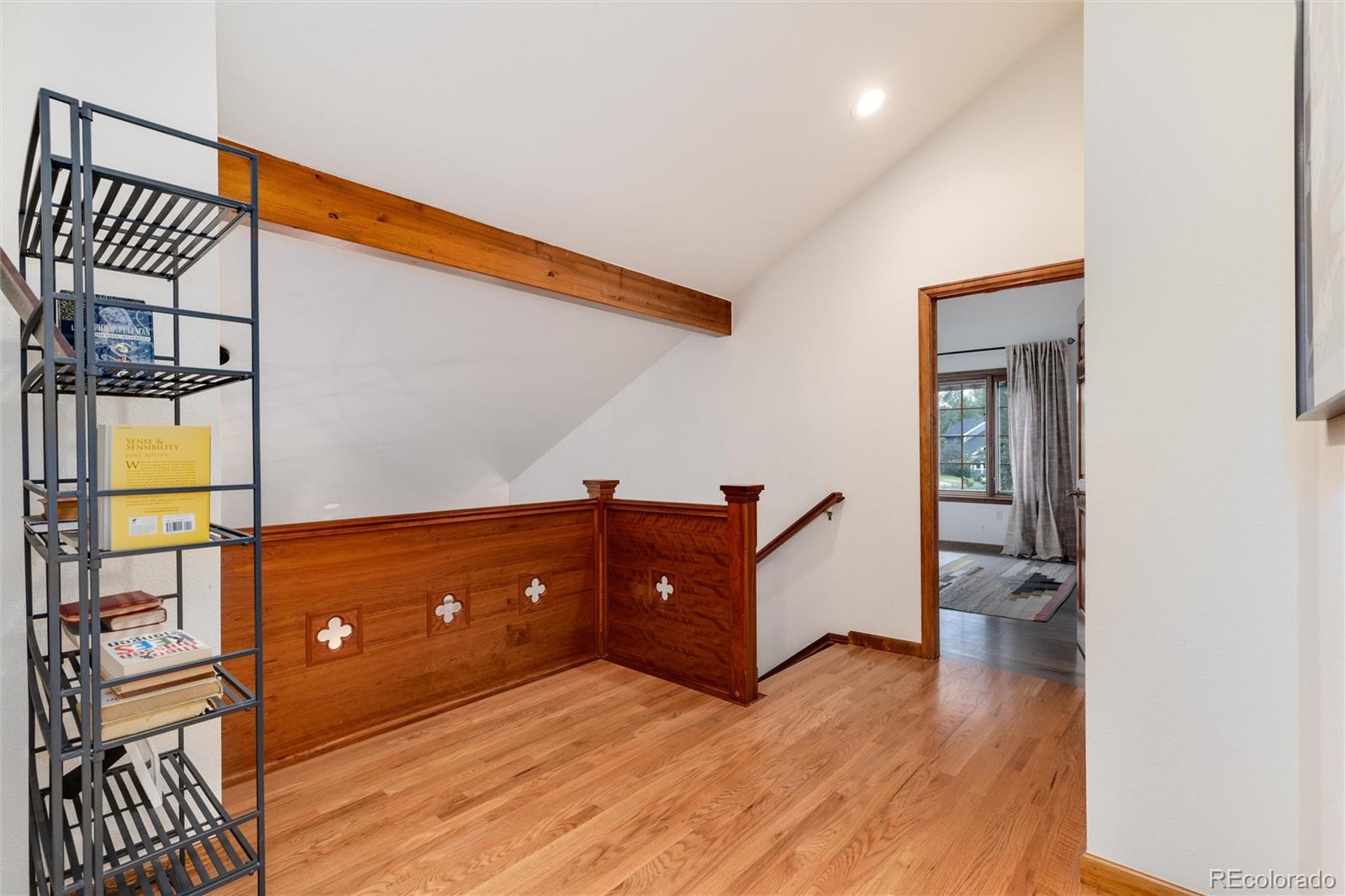 6 Tecoma Circle