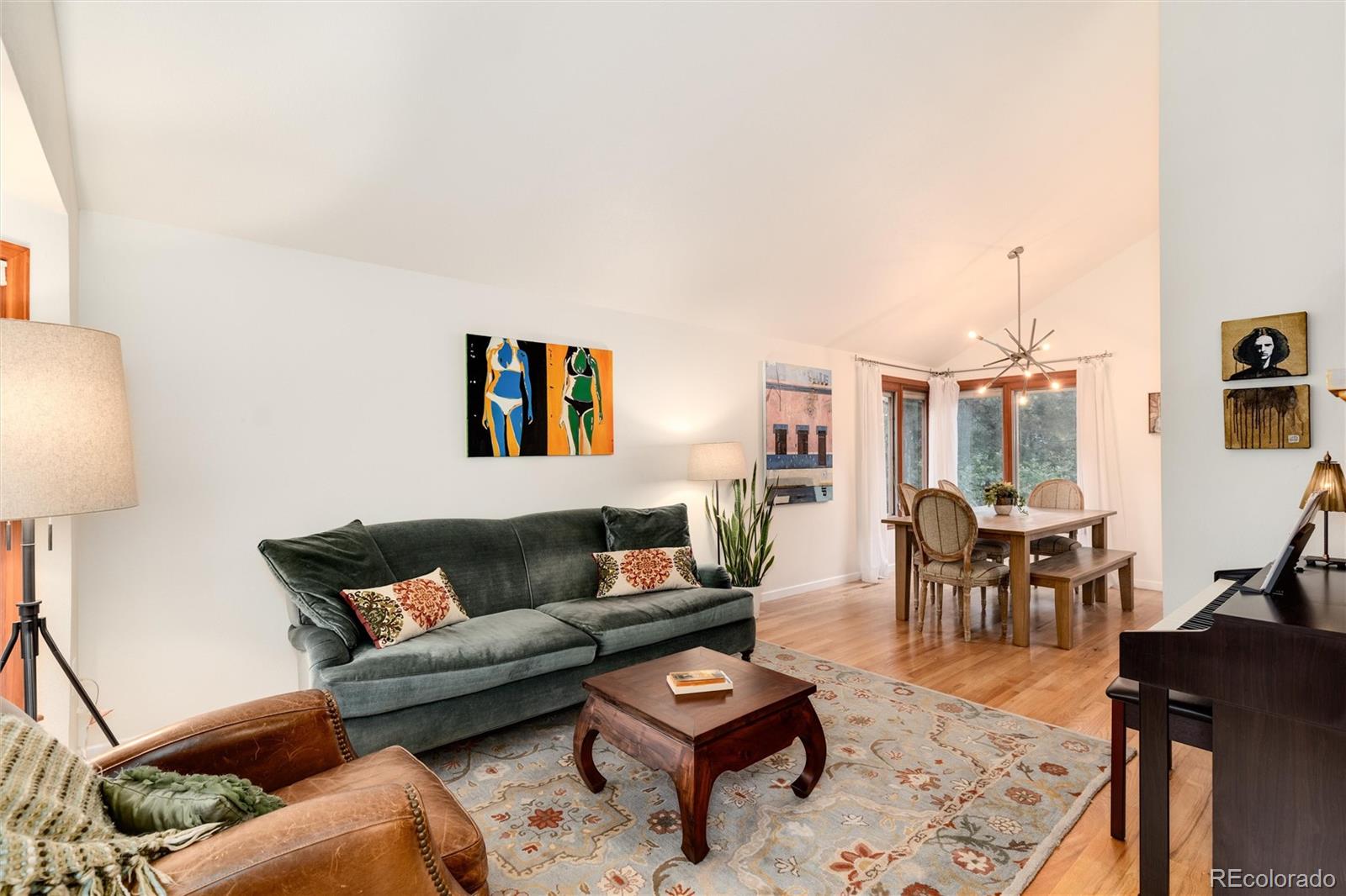 6 Tecoma Circle