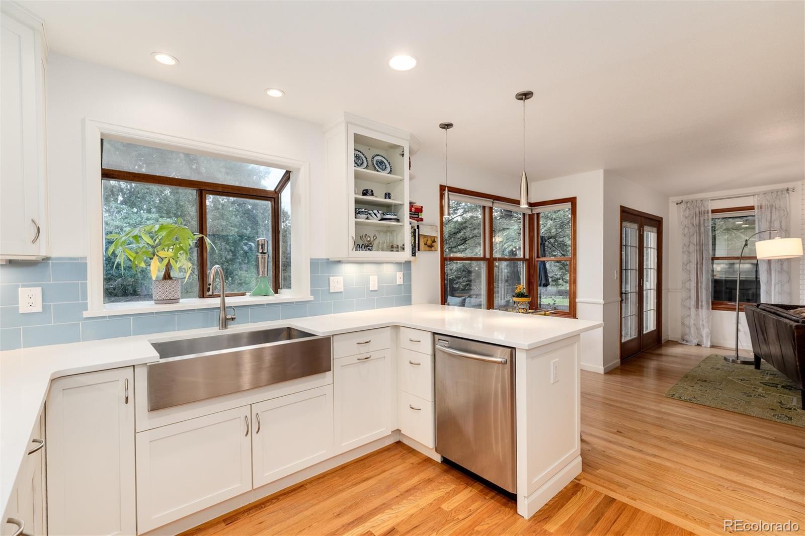 6 Tecoma Circle