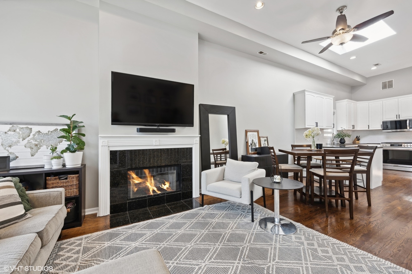 2138 W Potomac Avenue Unit: 3