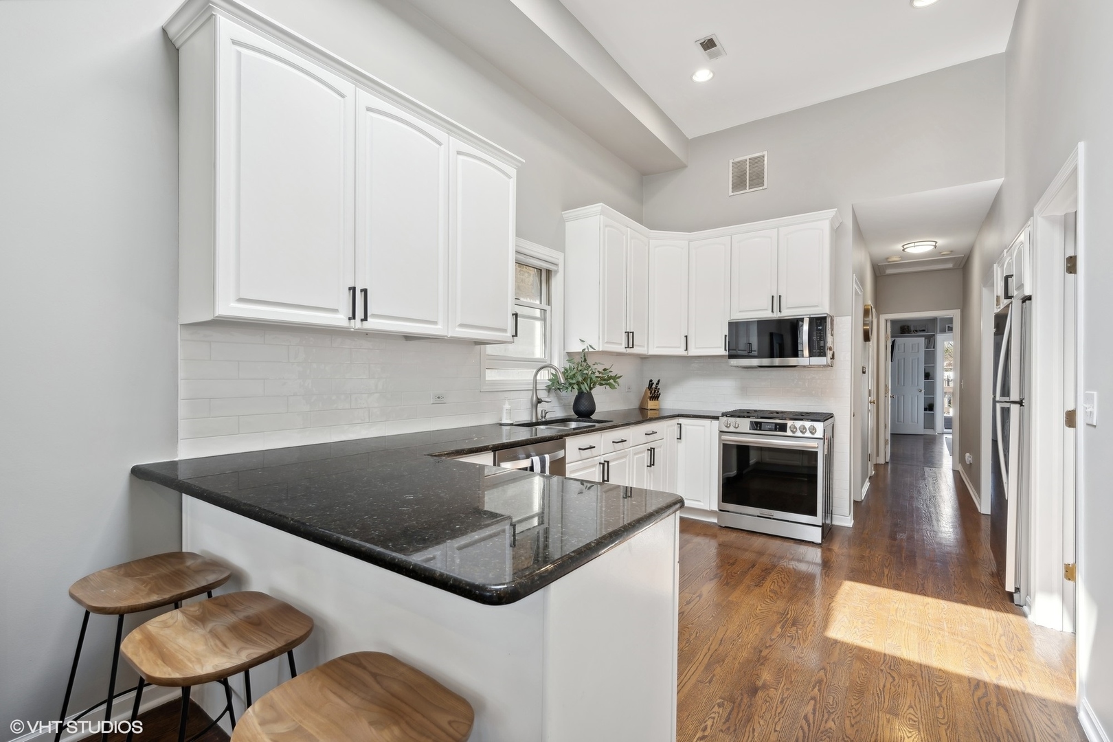 2138 W Potomac Avenue Unit: 3
