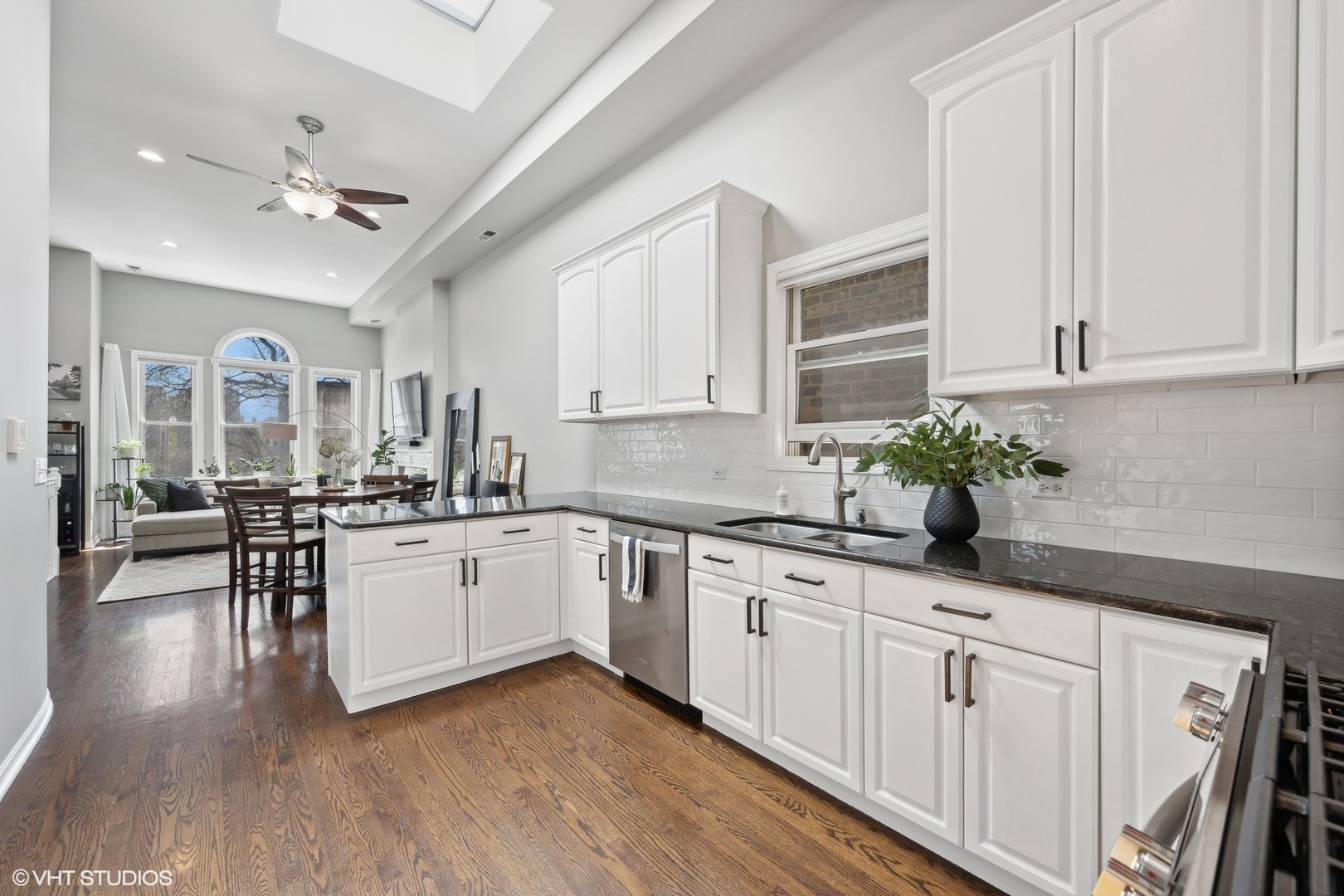 2138 W Potomac Avenue Unit: 3
