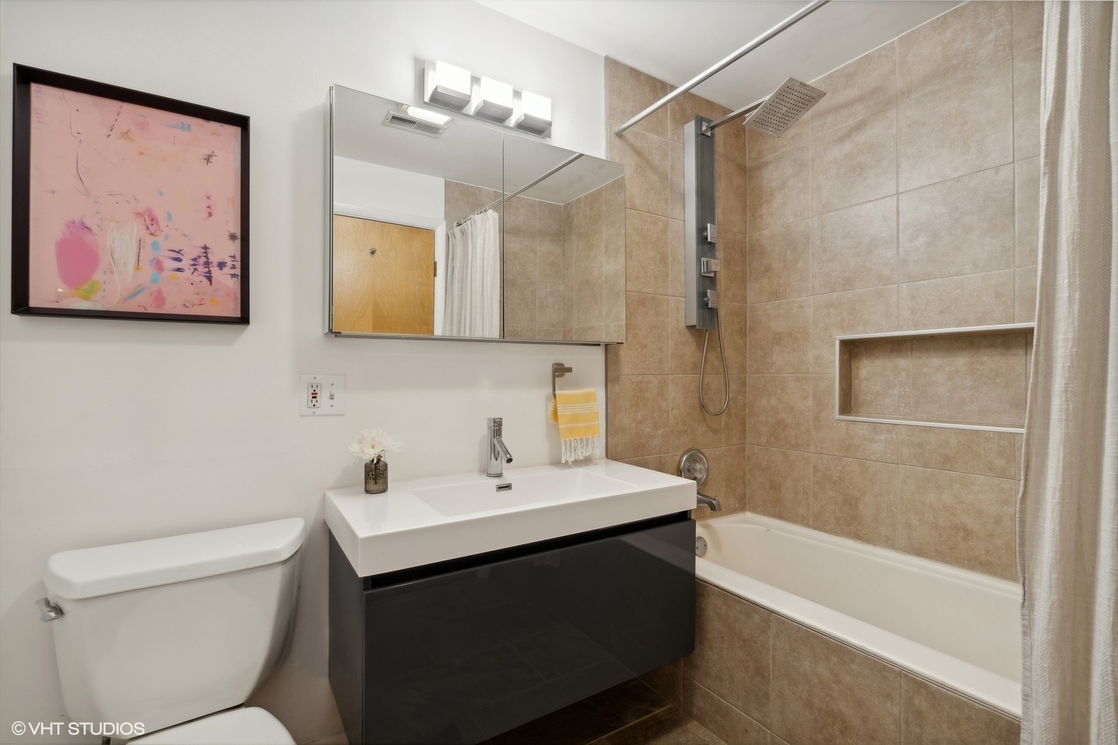 1737 N Paulina Street Unit: 303