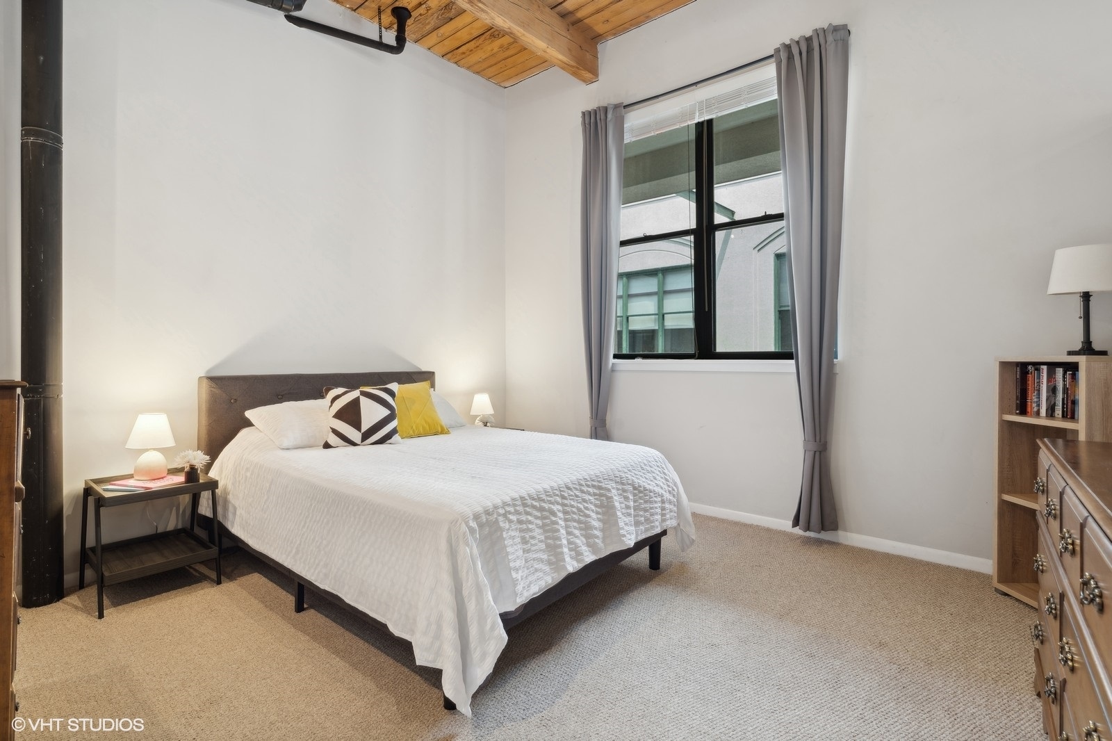 1737 N Paulina Street Unit: 303