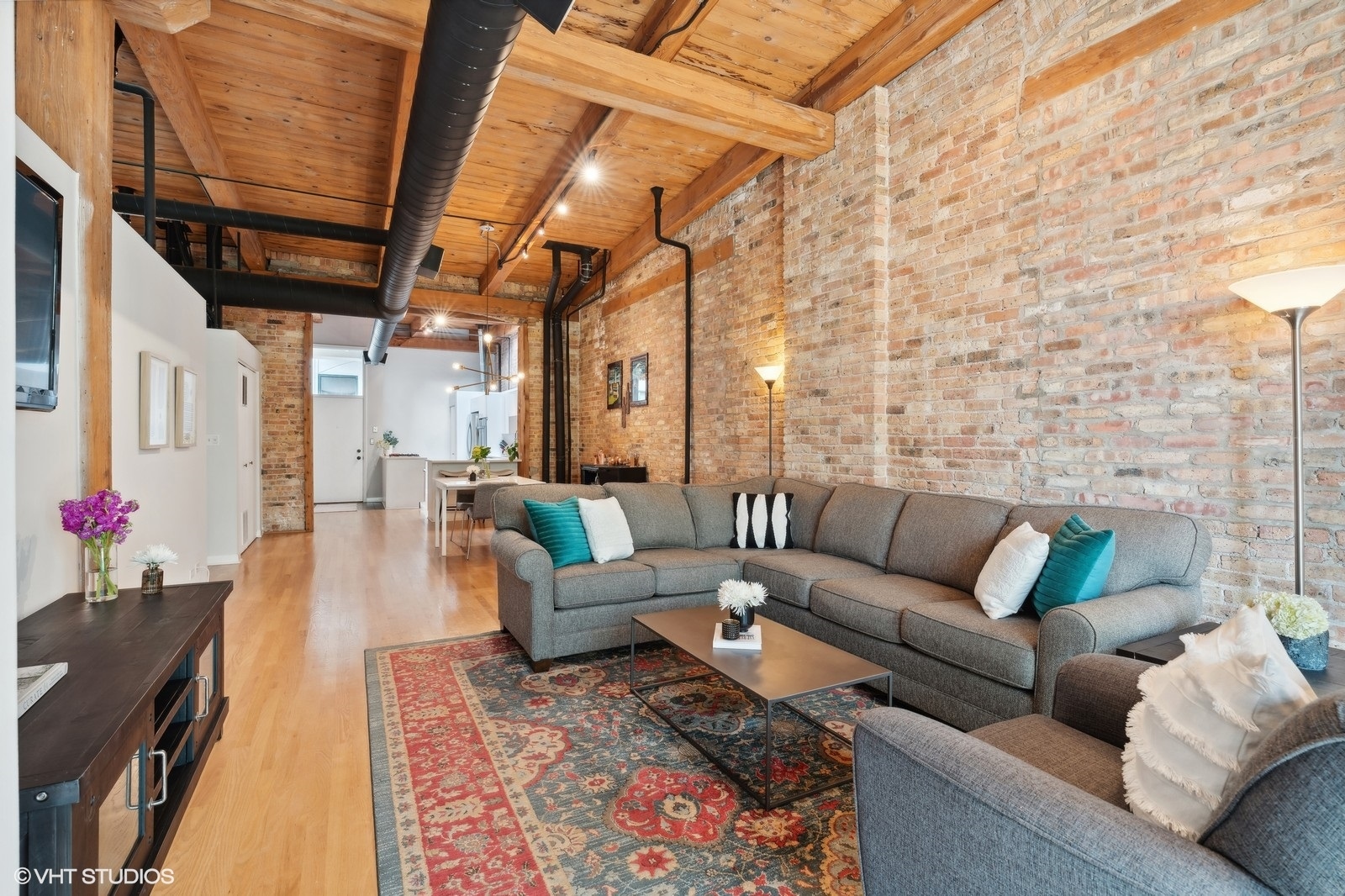 1737 N Paulina Street Unit: 303