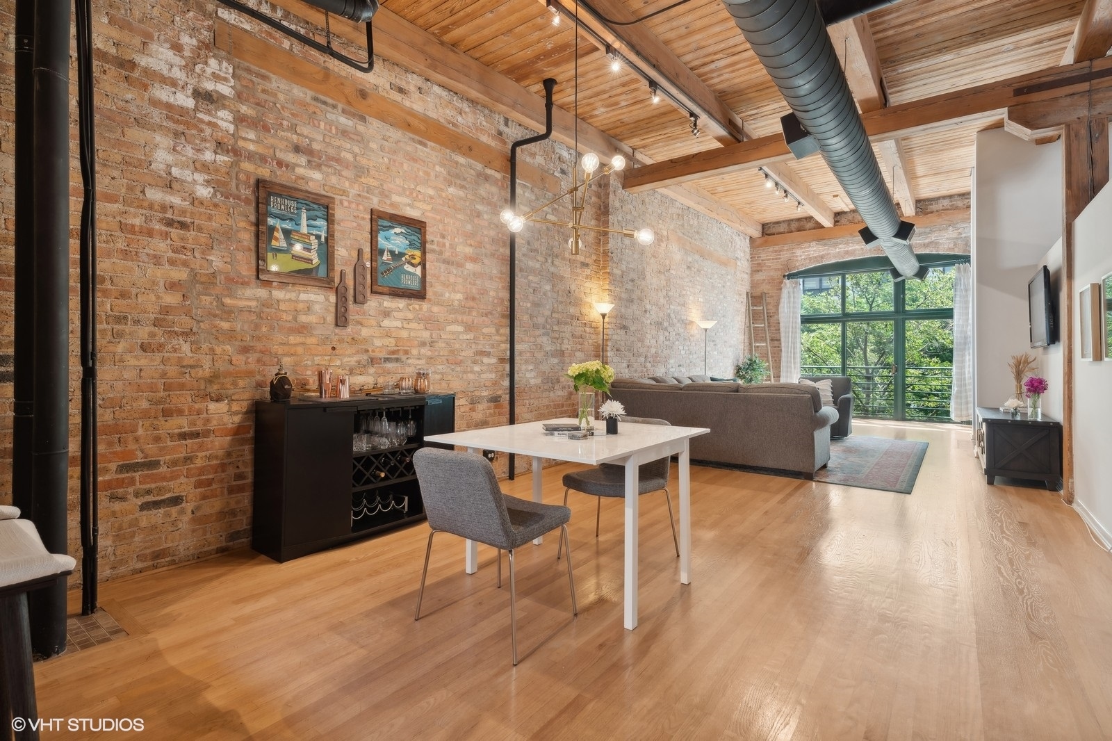 1737 N Paulina Street Unit: 303