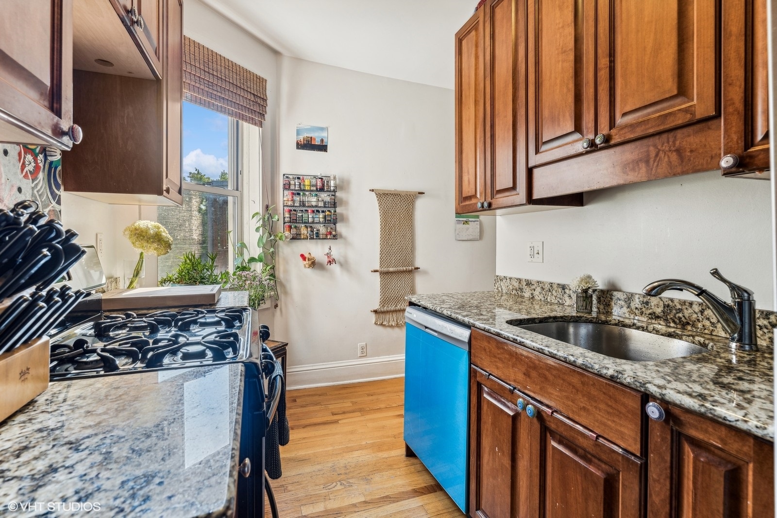 5458 S CORNELL Avenue Unit: 3W