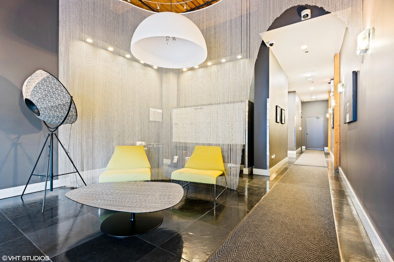 300 W GRAND Avenue Unit: 309