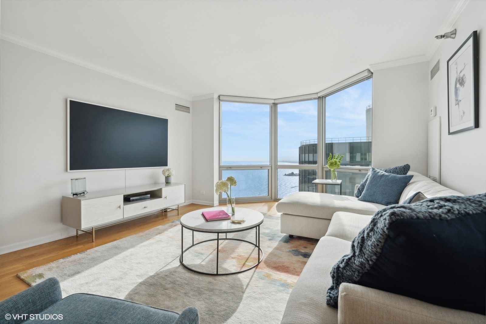 195 N Harbor Drive Unit: 5404