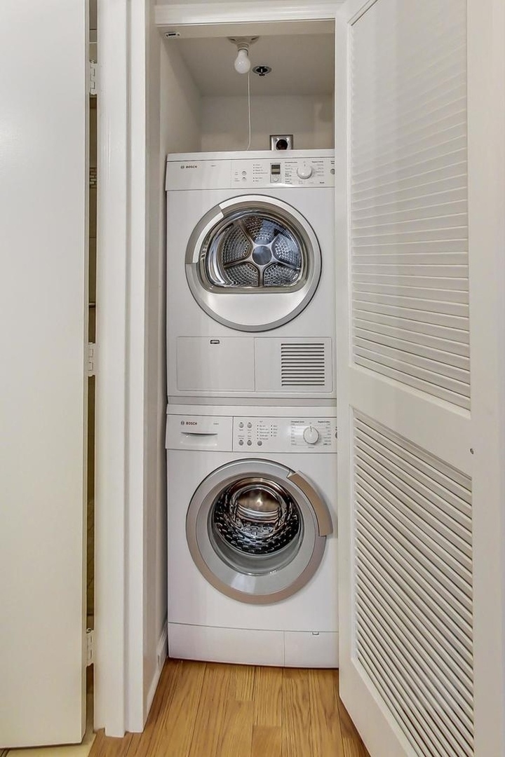 195 N Harbor Drive Unit: 5404