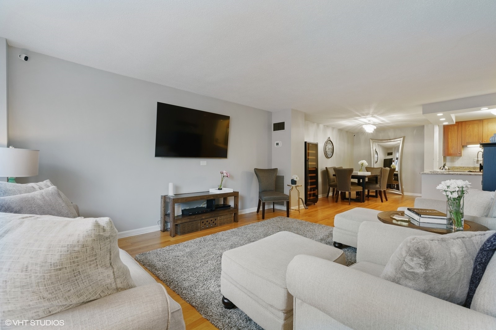 1415 N Dearborn Street Unit: 11B