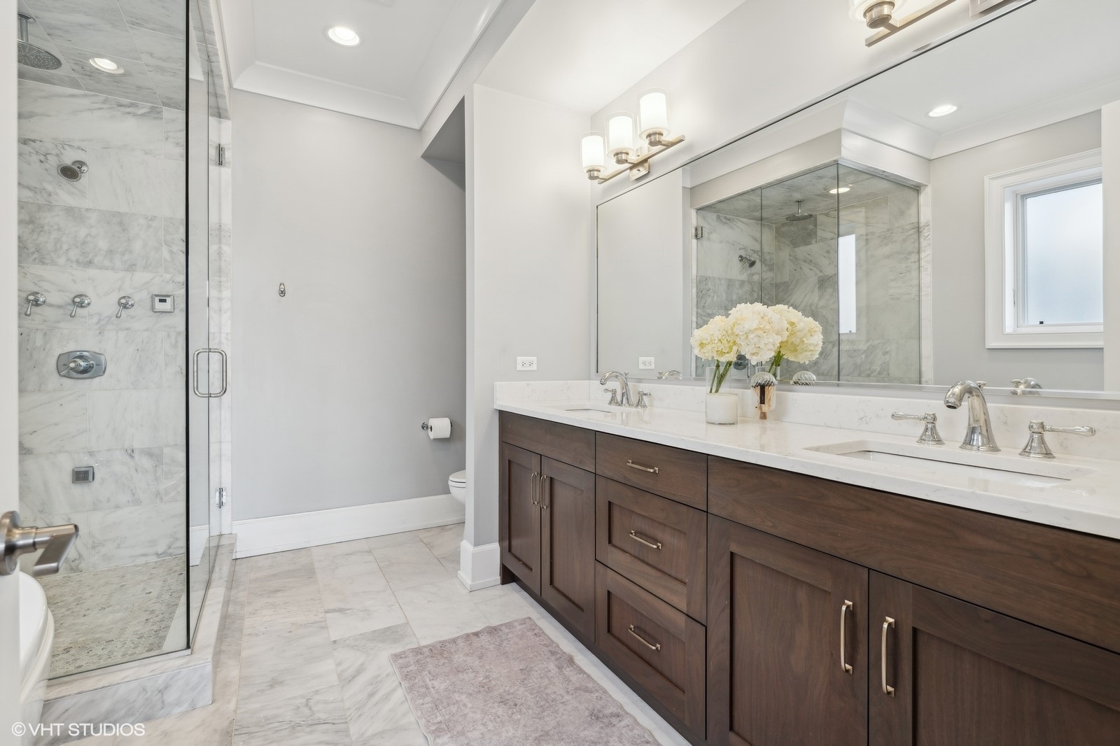 738 W Schubert Avenue Unit: 3