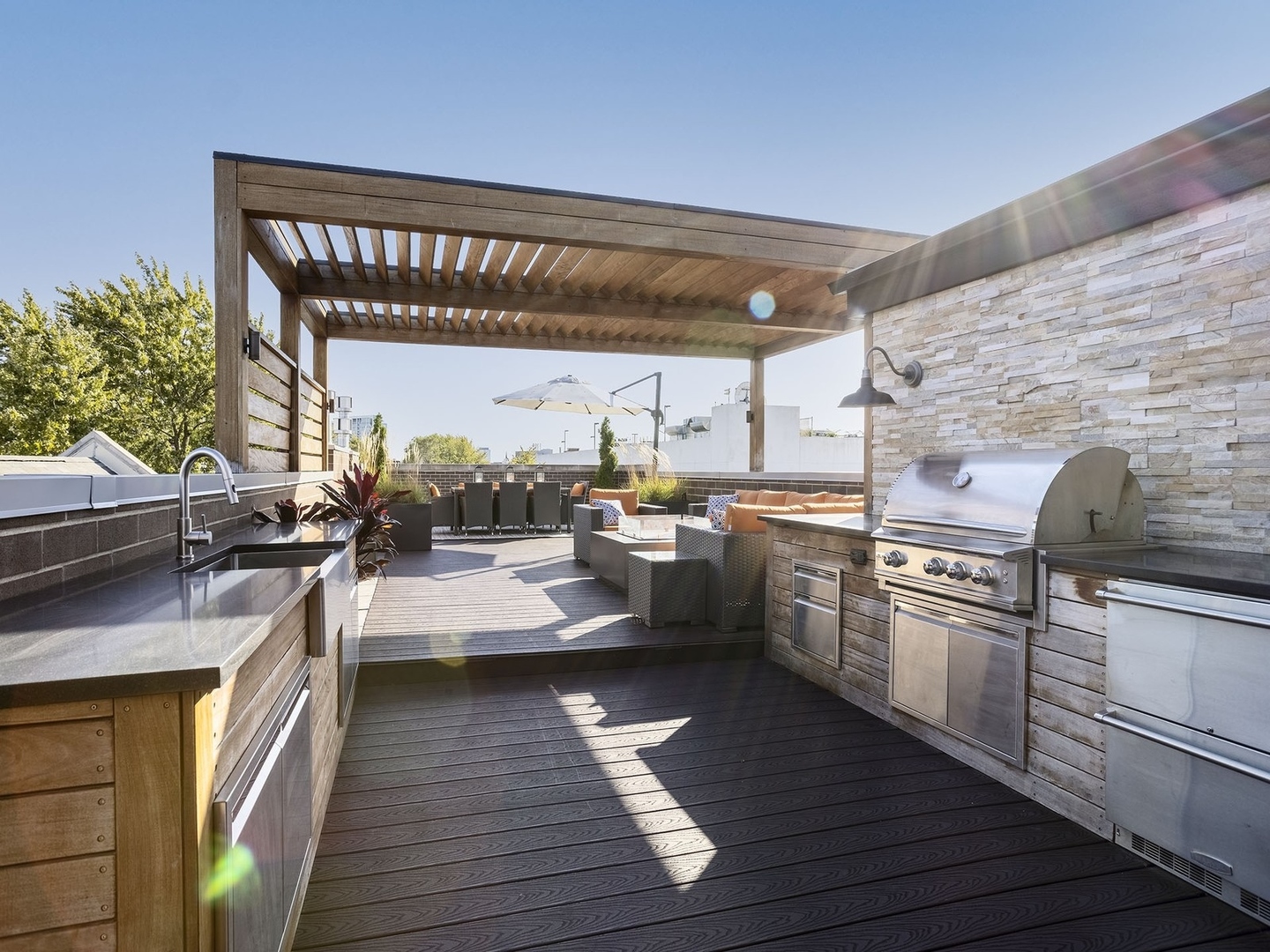 738 W Schubert Avenue Unit: 3
