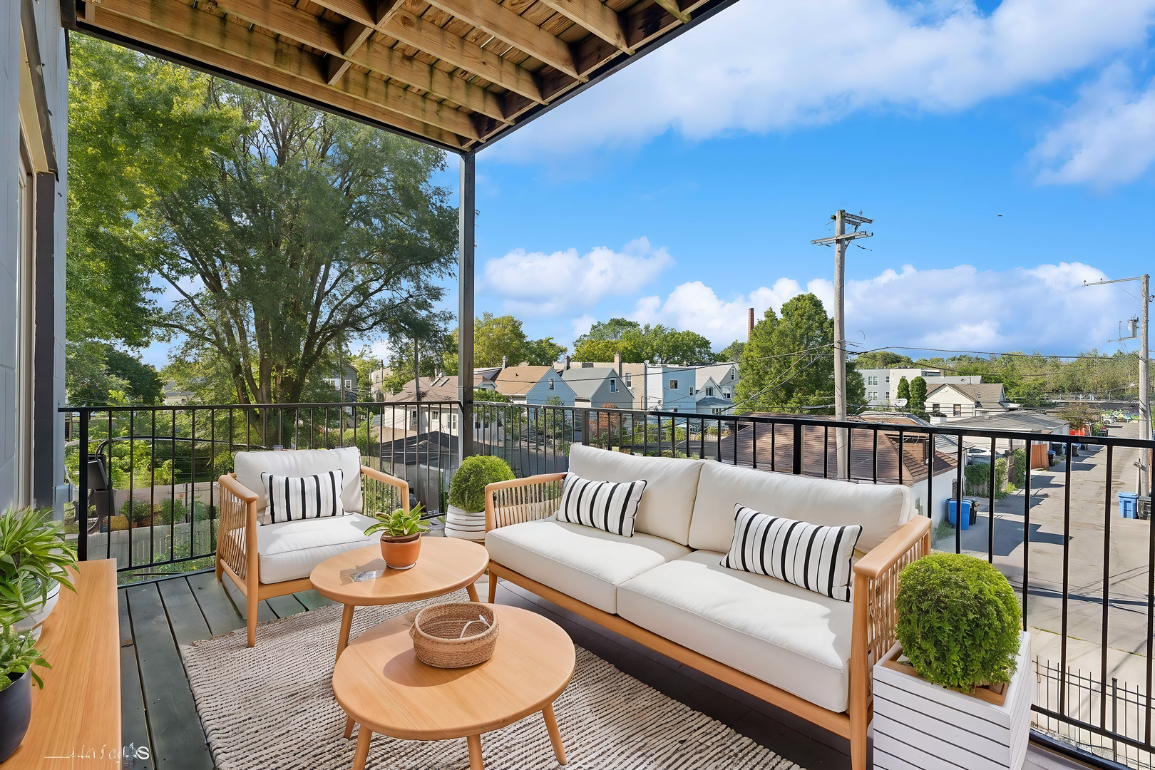 3518 W wabansia Avenue Unit: 2