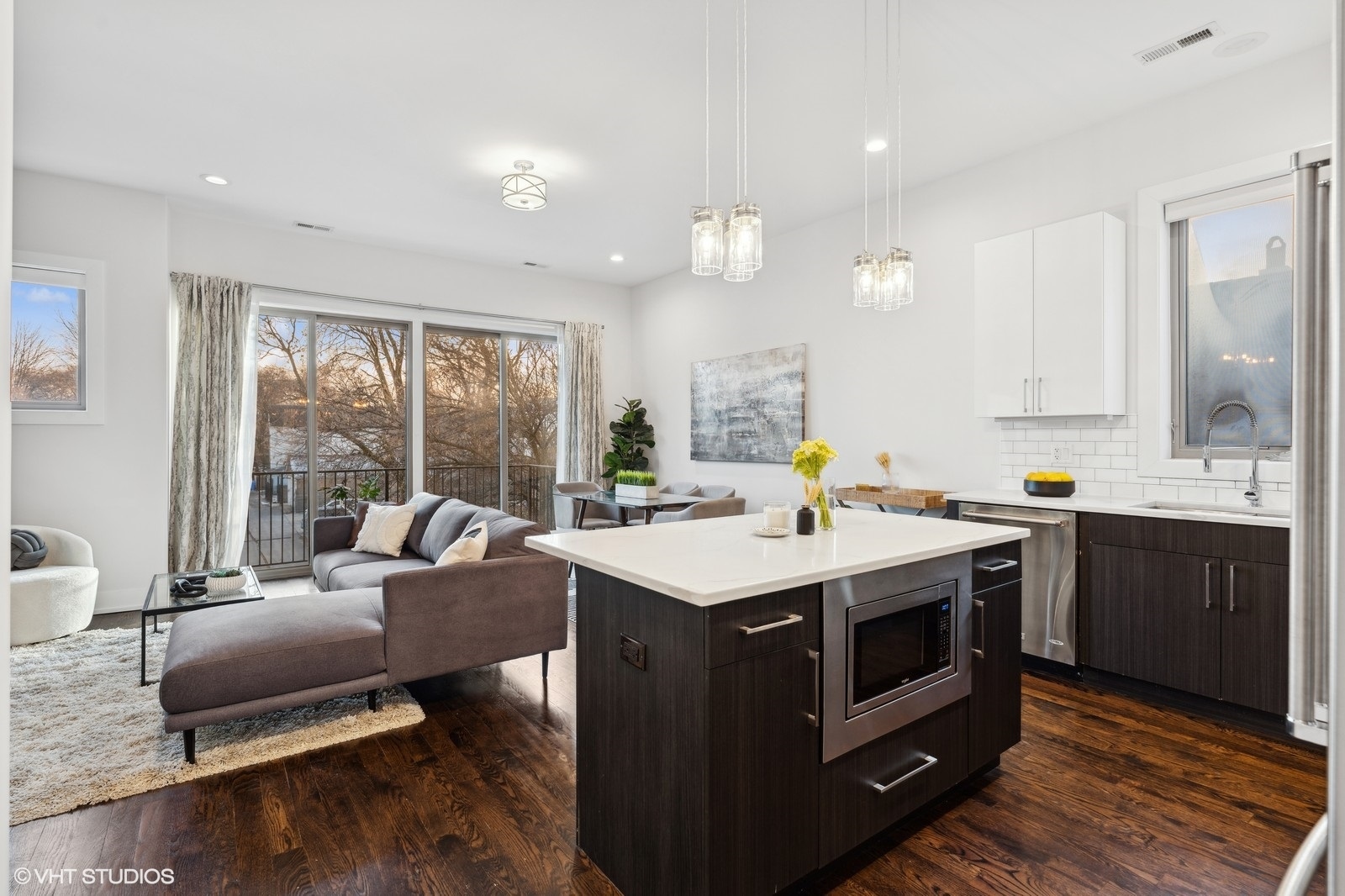 3518 W wabansia Avenue Unit: 2