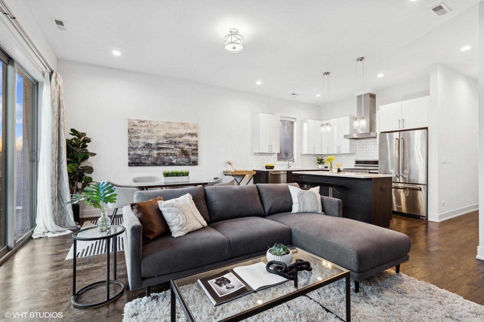 3518 W wabansia Avenue Unit: 2