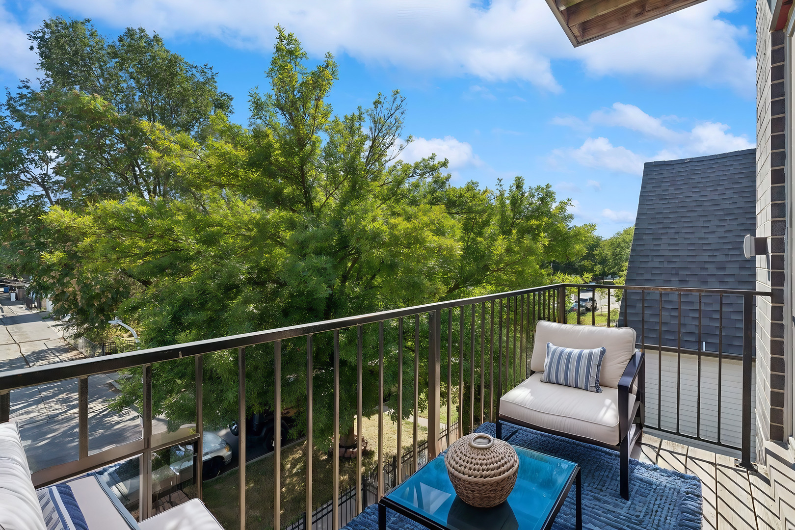 3518 W wabansia Avenue Unit: 2