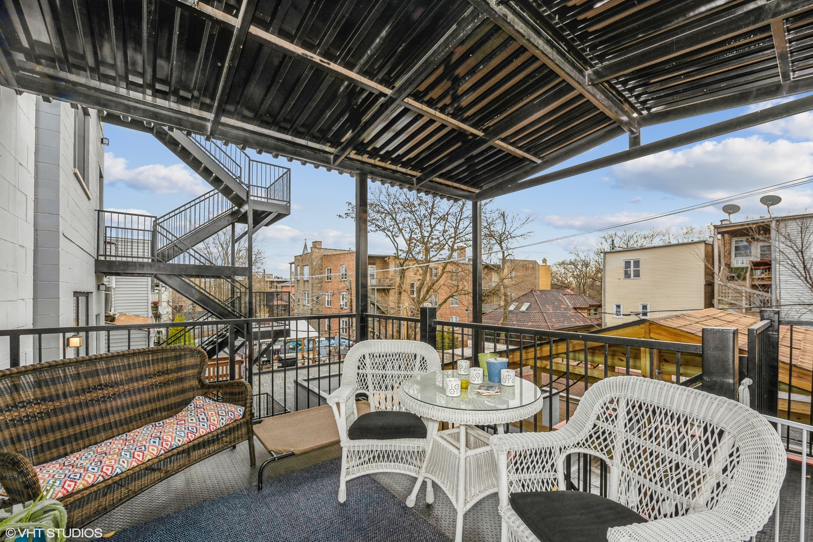 3037 W Lyndale Street Unit: 2