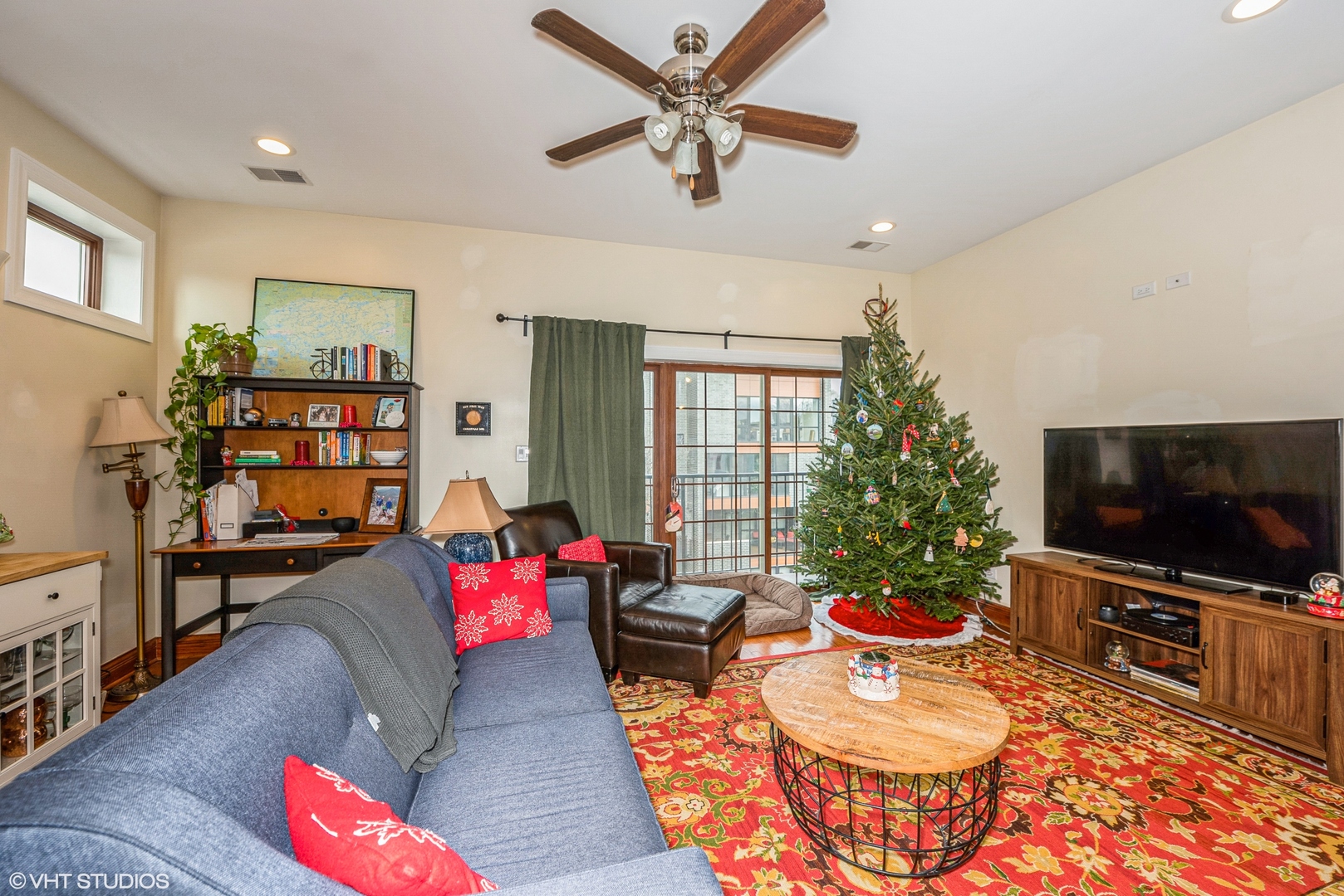 3037 W Lyndale Street Unit: 2