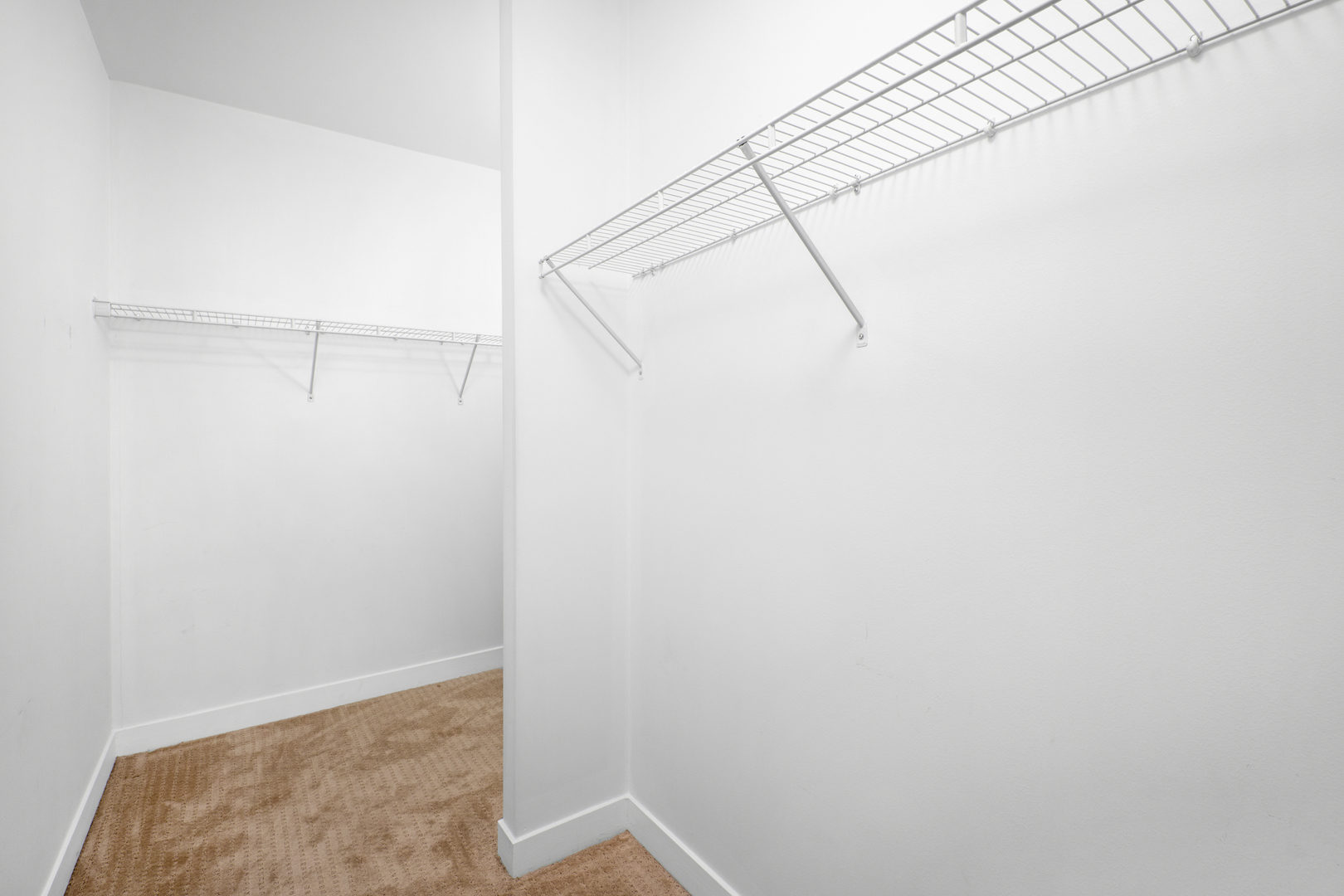 737 W Washington Boulevard Unit: 2510